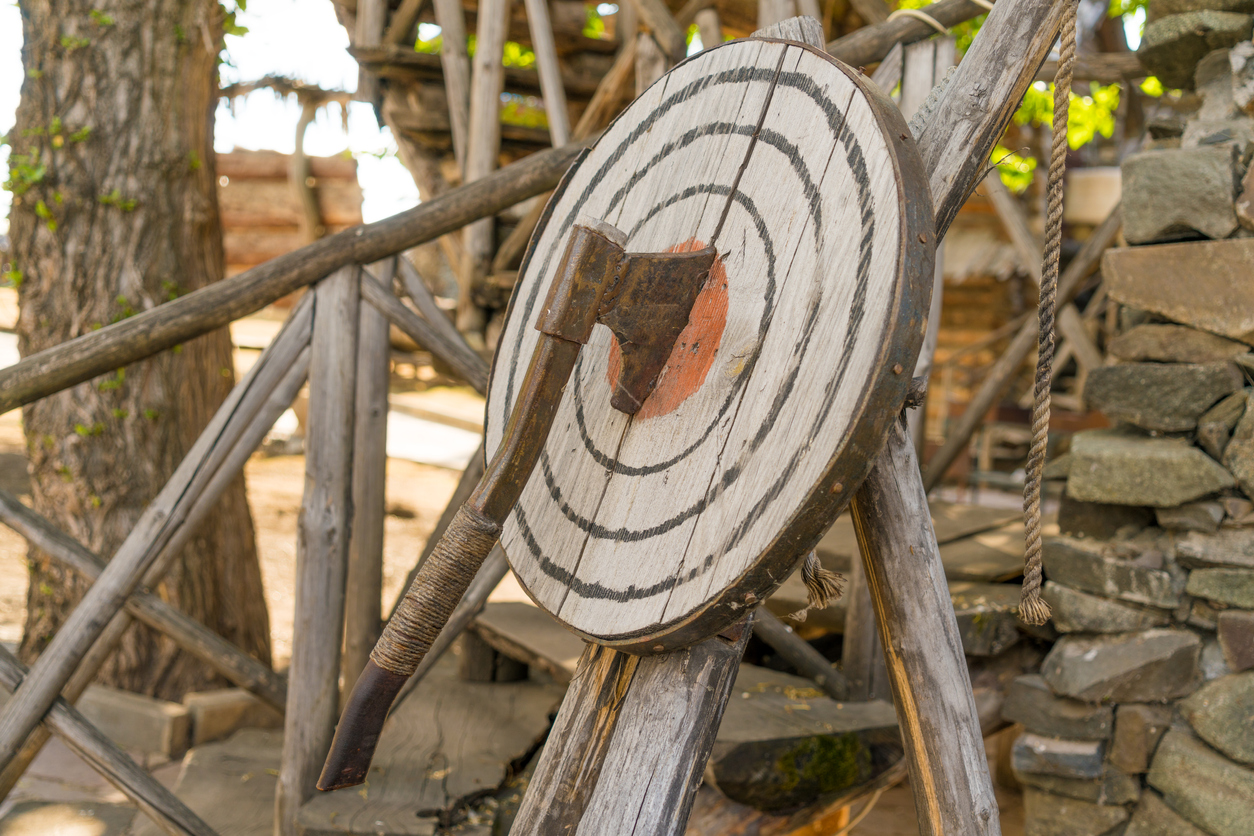 Meet Friends for Axe Throwing Fun around Cambridge